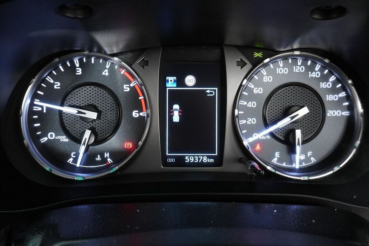 2021 Toyota Hilux SR (4x4) GUN126R Facelift 4X4