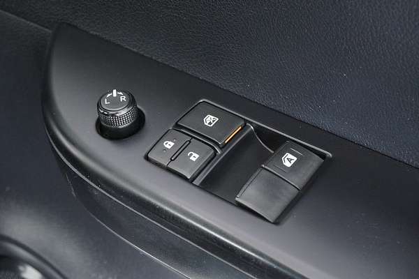 2018 Toyota Hilux SR (4x4) GUN126R MY19 4X4