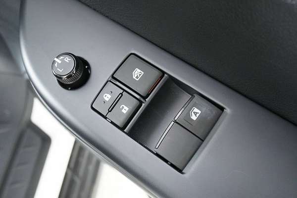 2024 Toyota Hilux SR (4x4) GUN126R 4X4