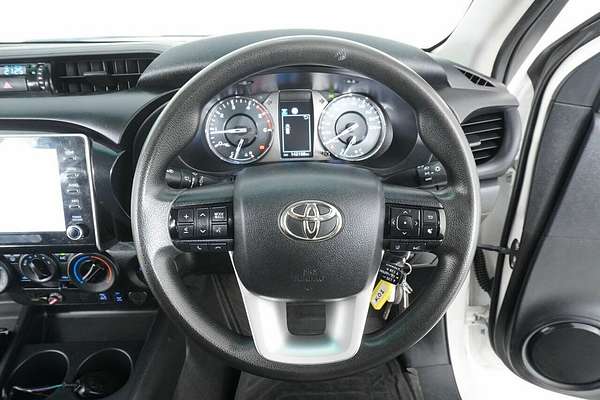 2021 Toyota Hilux SR (4x4) GUN126R Facelift 4X4