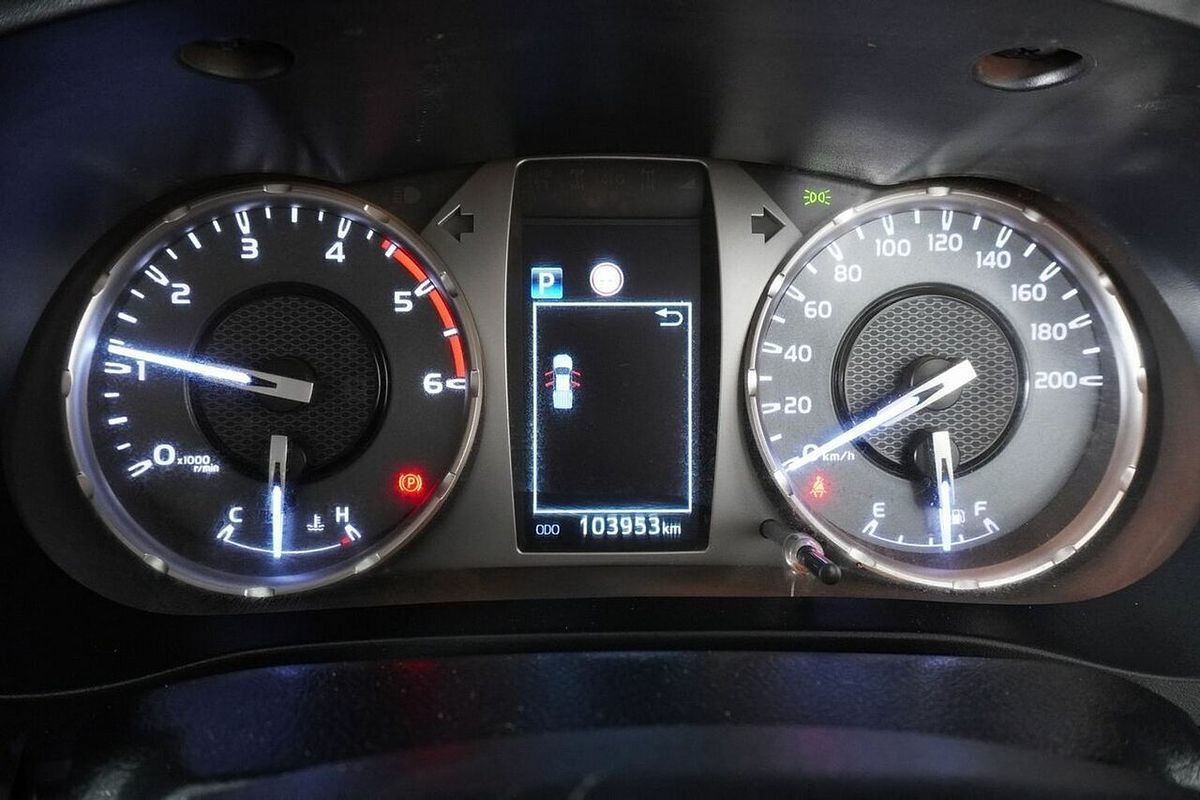 2021 Toyota Hilux SR (4x4) GUN126R Facelift 4X4