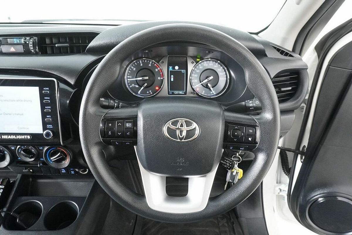 2021 Toyota Hilux SR (4x4) GUN126R Facelift 4X4
