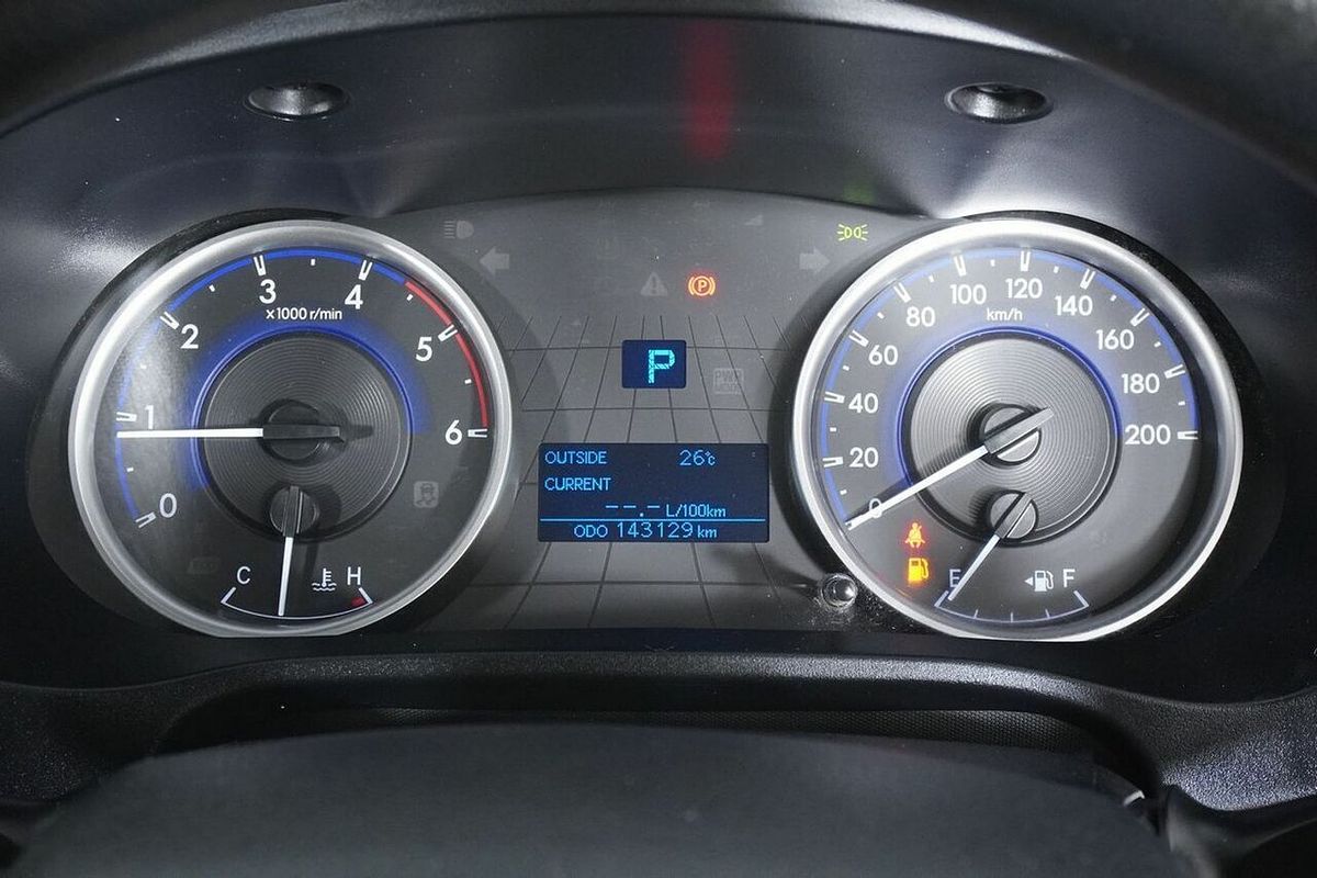 2016 Toyota Hilux SR (4x4) GUN126R 4X4
