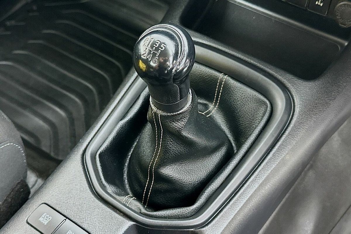 2019 Toyota Hilux SR (4x4) GUN126R MY19 4X4