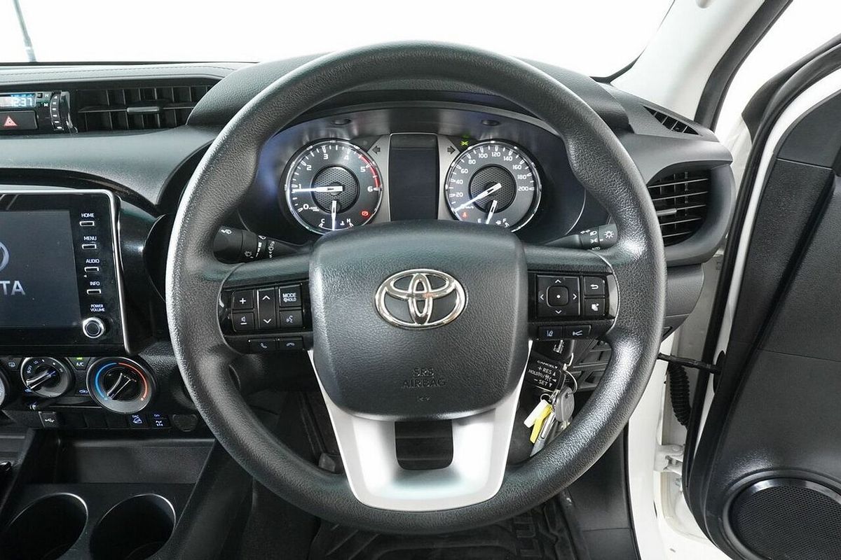 2024 Toyota Hilux SR (4x4) GUN126R 4X4
