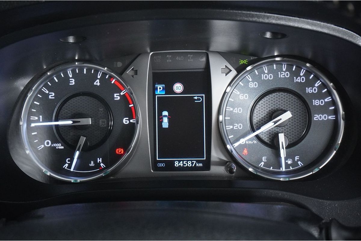 2021 Toyota Hilux SR5 + Premium Interior (4x4) GUN126R 4X4