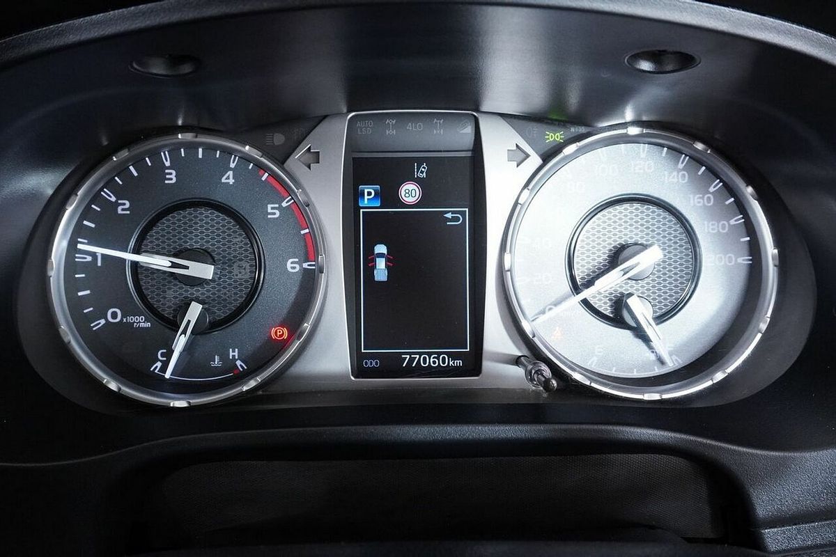 2020 Toyota Hilux SR (4x4) GUN126R Facelift 4X4