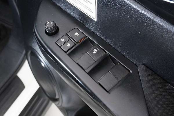 2021 Toyota Hilux SR (4x4) GUN126R Facelift 4X4