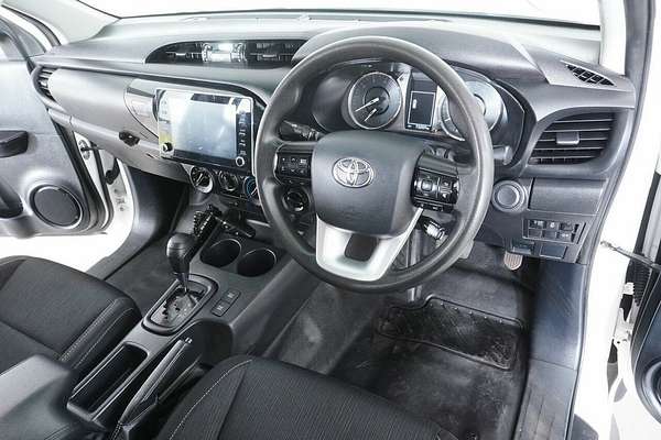 2021 Toyota Hilux SR (4x4) GUN126R Facelift 4X4