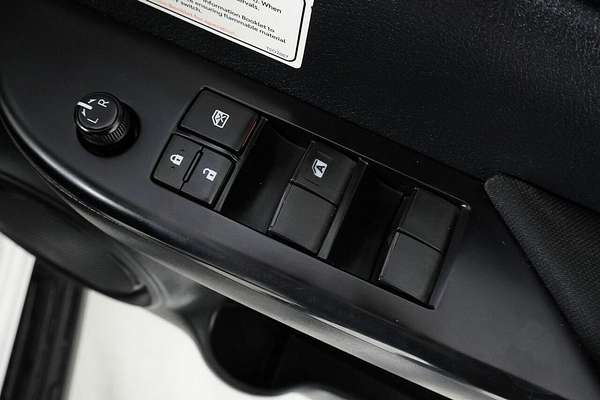2021 Toyota Hilux SR (4x4) GUN126R Facelift 4X4