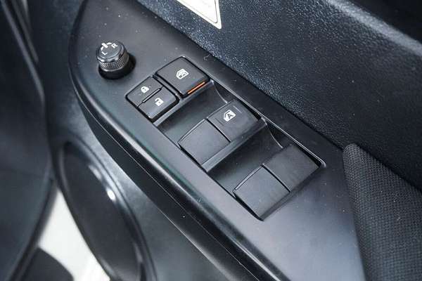 2021 Toyota Hilux SR (4x4) GUN126R Facelift 4X4