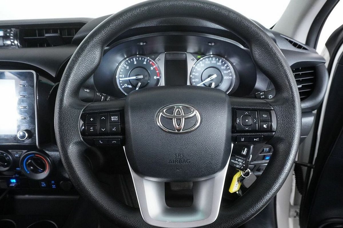 2021 Toyota Hilux SR (4x4) GUN126R Facelift 4X4
