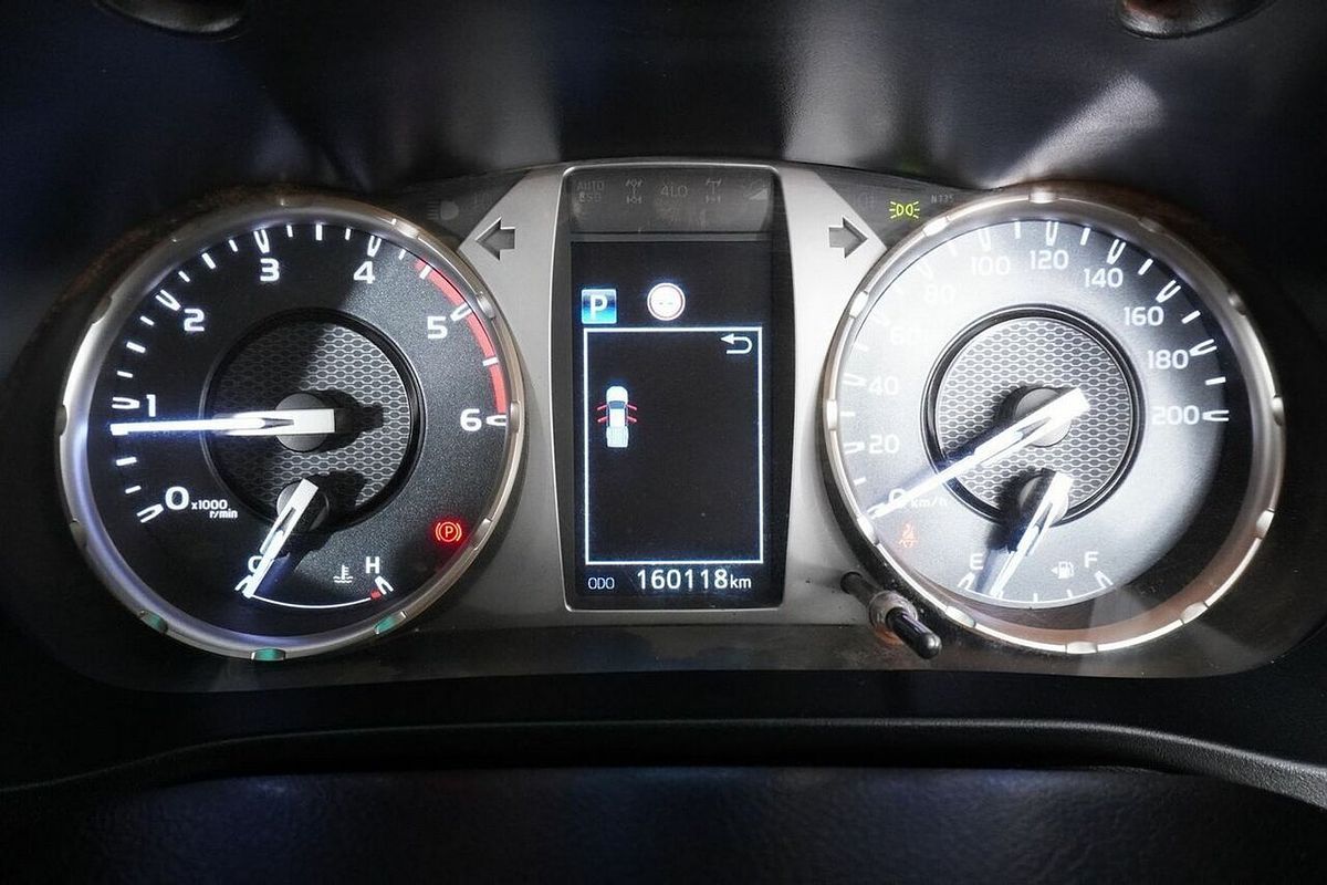 2020 Toyota Hilux SR (4x4) GUN126R Facelift 4X4