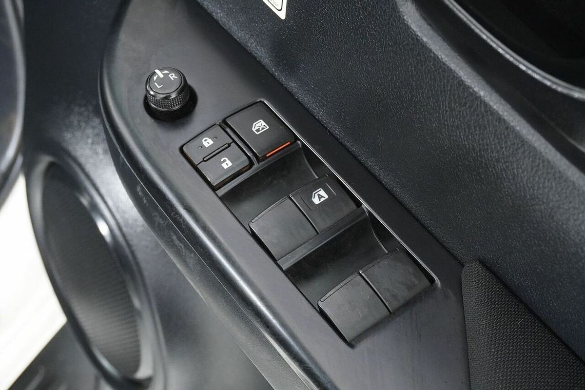 2021 Toyota Hilux SR (4x4) GUN126R 4X4