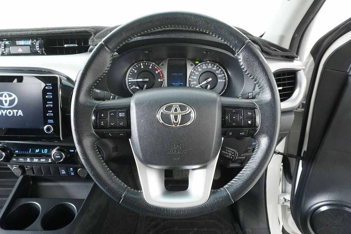 2021 Toyota Hilux SR5 (4x4) GUN126R Facelift 4X4