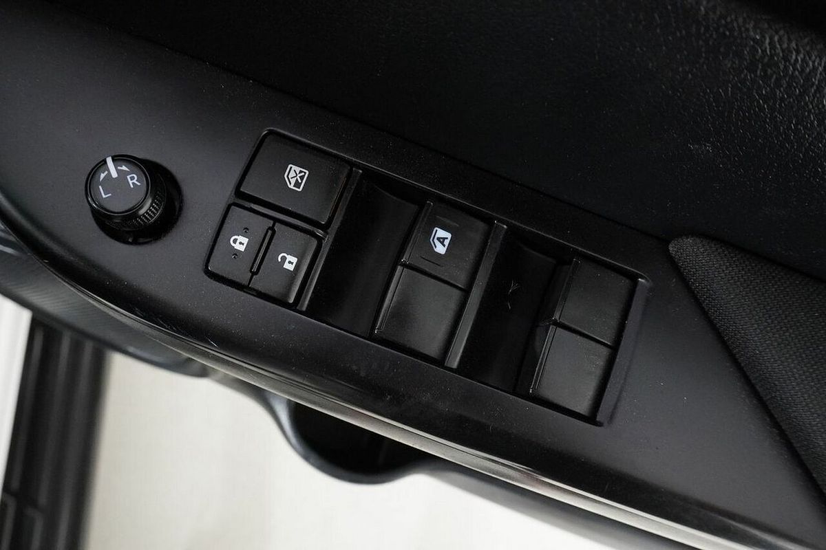 2019 Toyota Hilux SR (4x4) GUN126R MY19 Upgrade 4X4