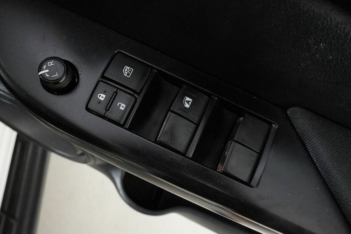 2019 Toyota Hilux SR (4x4) GUN126R MY19 Upgrade 4X4