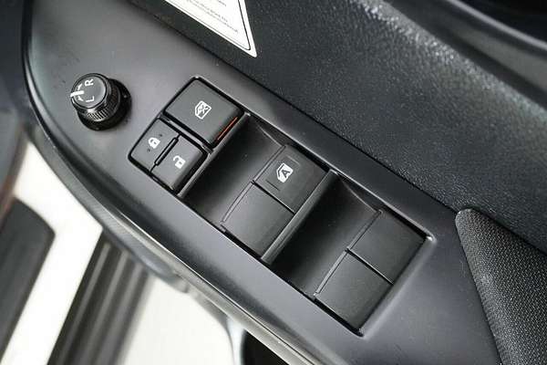 2021 Toyota Hilux SR (4x4) GUN126R Facelift 4X4