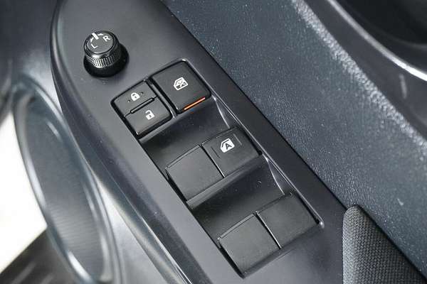 2022 Toyota Hilux SR (4x4) GUN126R 4X4