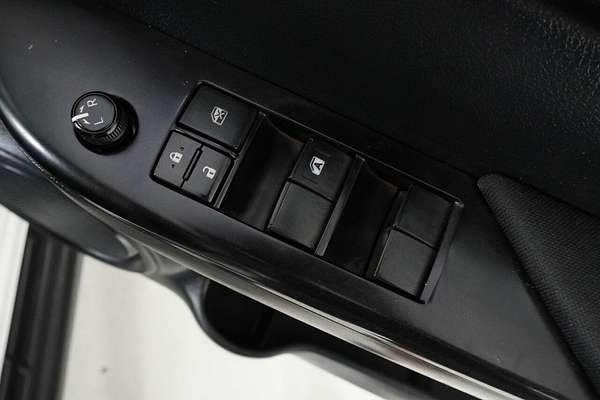 2021 Toyota Hilux SR (4x4) GUN126R Facelift 4X4