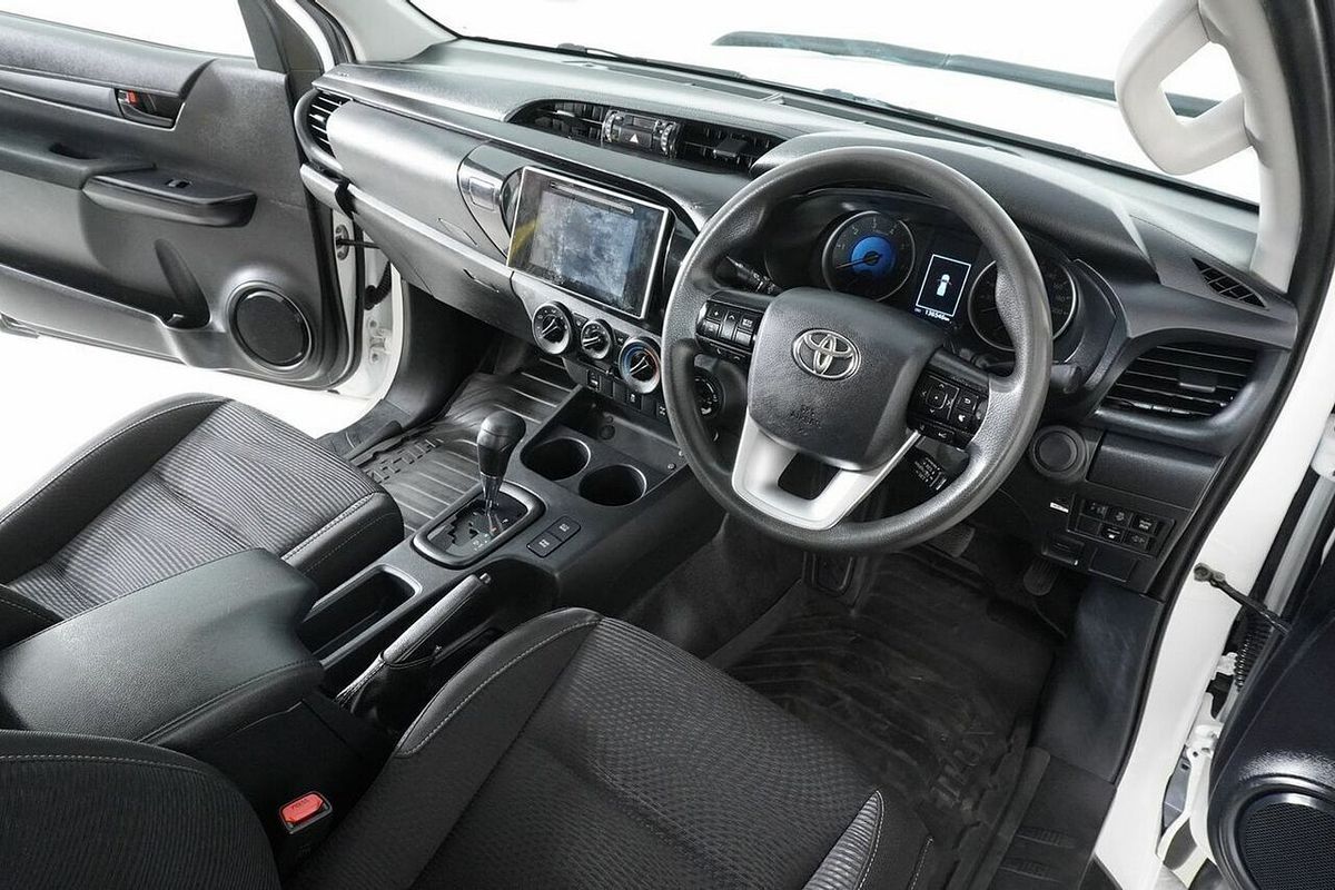 2020 Toyota Hilux SR (4x4) GUN126R MY19 Upgrade 4X4