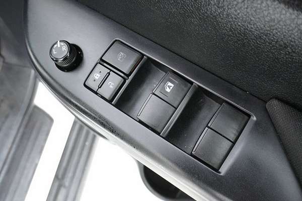 2021 Toyota Hilux SR (4x4) GUN126R Facelift 4X4