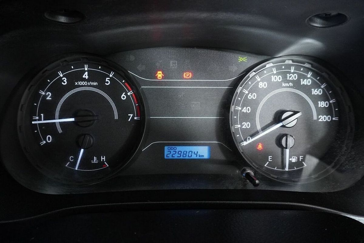 2016 Toyota Hilux Workmate TGN121R Rear Wheel Drive