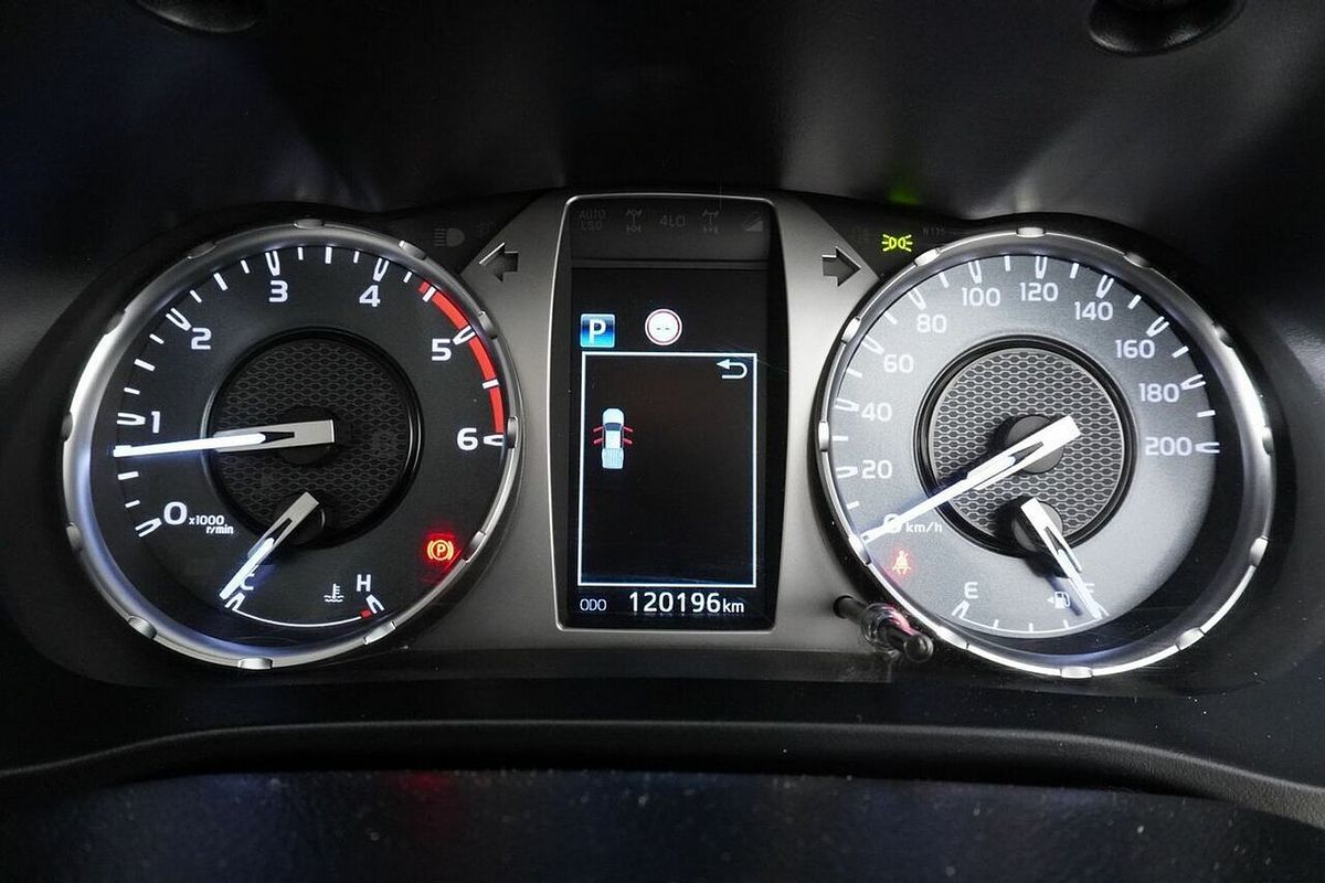2021 Toyota Hilux SR (4x4) GUN126R Facelift 4X4