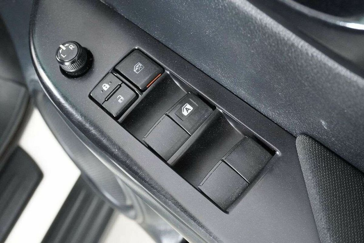 2020 Toyota Hilux SR (4x4) GUN126R MY19 Upgrade 4X4