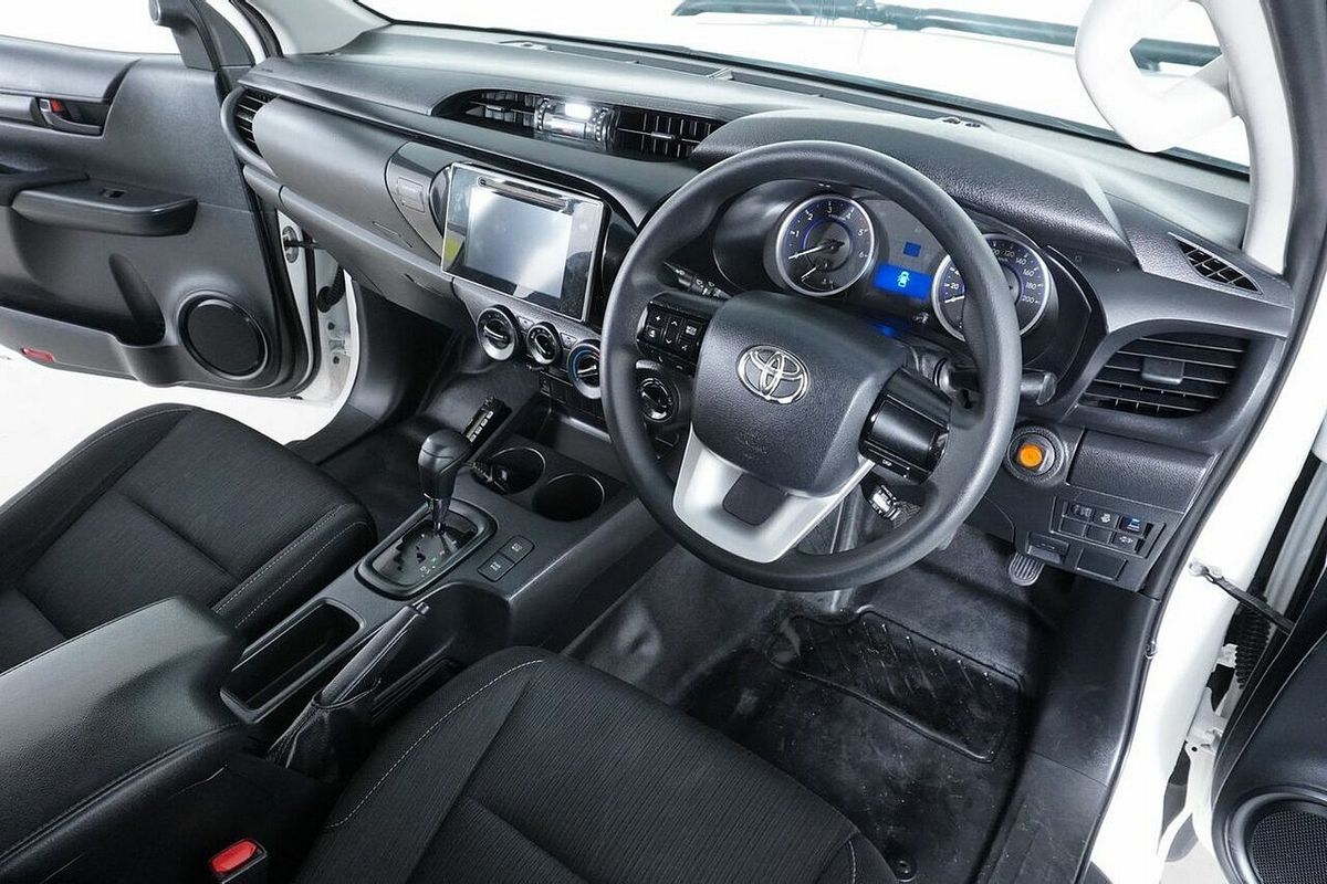 2019 Toyota Hilux SR (4x4) GUN126R MY19 4X4