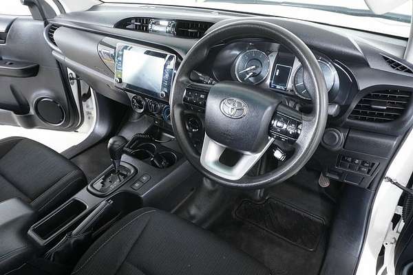 2021 Toyota Hilux SR (4x4) GUN126R Facelift 4X4