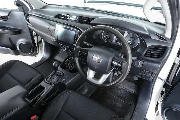 2021 Toyota Hilux SR (4x4) GUN126R Facelift 4X4