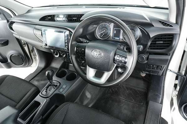 2021 Toyota Hilux SR (4x4) GUN126R 4X4
