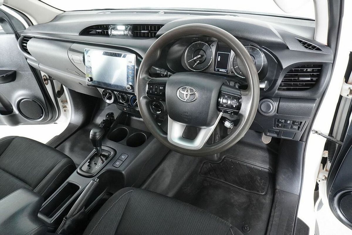 2021 Toyota Hilux SR (4x4) GUN126R Facelift 4X4