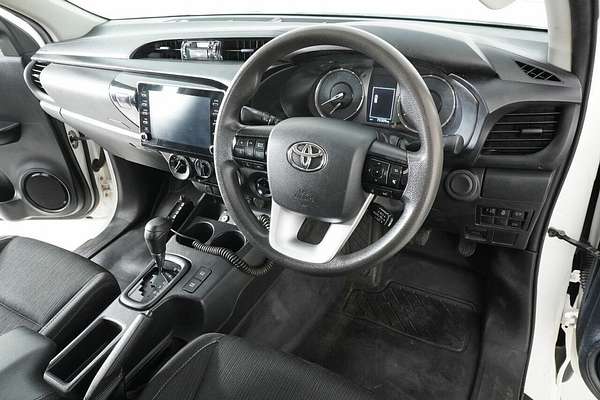 2020 Toyota Hilux SR (4x4) GUN126R Facelift 4X4