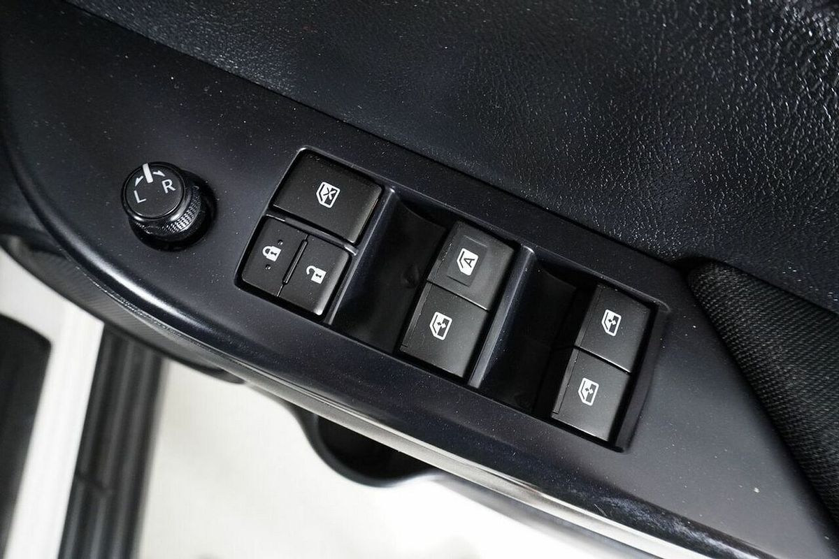 2022 Toyota Hilux SR (4x4) GUN126R 4X4
