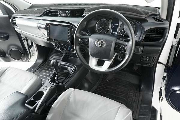 2021 Toyota Hilux SR (4x4) GUN126R Facelift 4X4