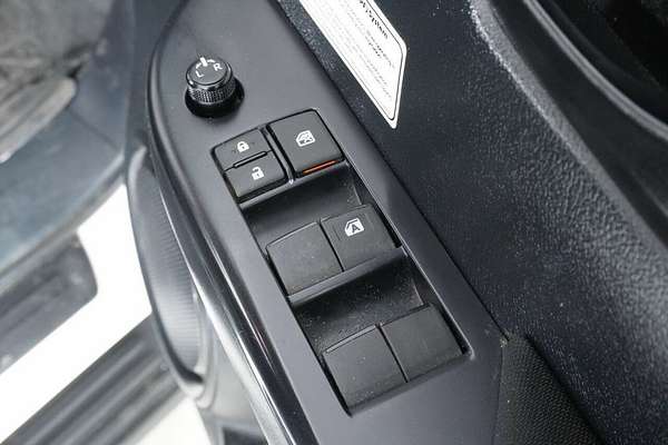 2021 Toyota Hilux SR (4x4) GUN126R Facelift 4X4