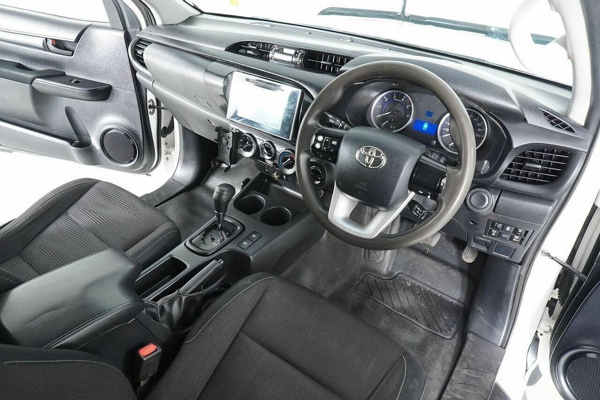 2019 Toyota Hilux SR (4x4) GUN126R MY19 4X4