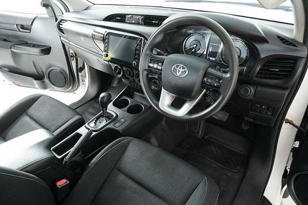 2021 Toyota Hilux SR (4x4) GUN126R 4X4