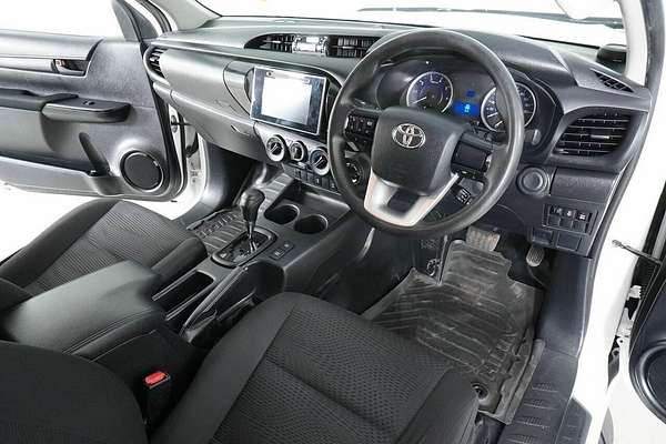 2018 Toyota Hilux SR (4x4) GUN126R MY17 4X4