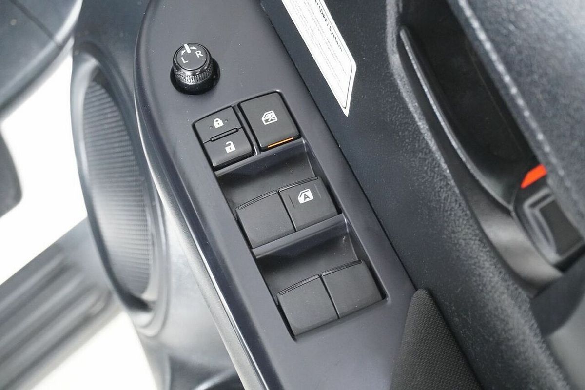 2022 Toyota Hilux SR (4x4) GUN126R 4X4
