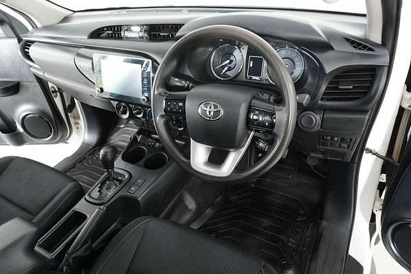 2021 Toyota Hilux SR (4x4) GUN126R Facelift 4X4