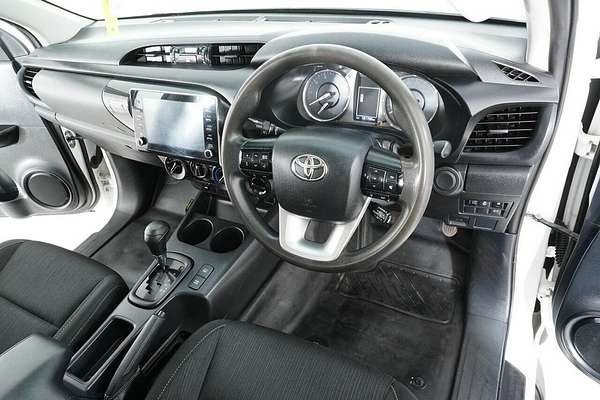 2021 Toyota Hilux SR (4x4) GUN126R Facelift 4X4