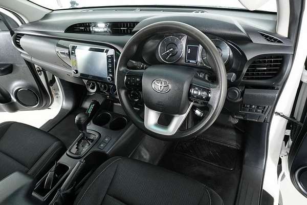 2021 Toyota Hilux SR (4x4) GUN126R Facelift 4X4