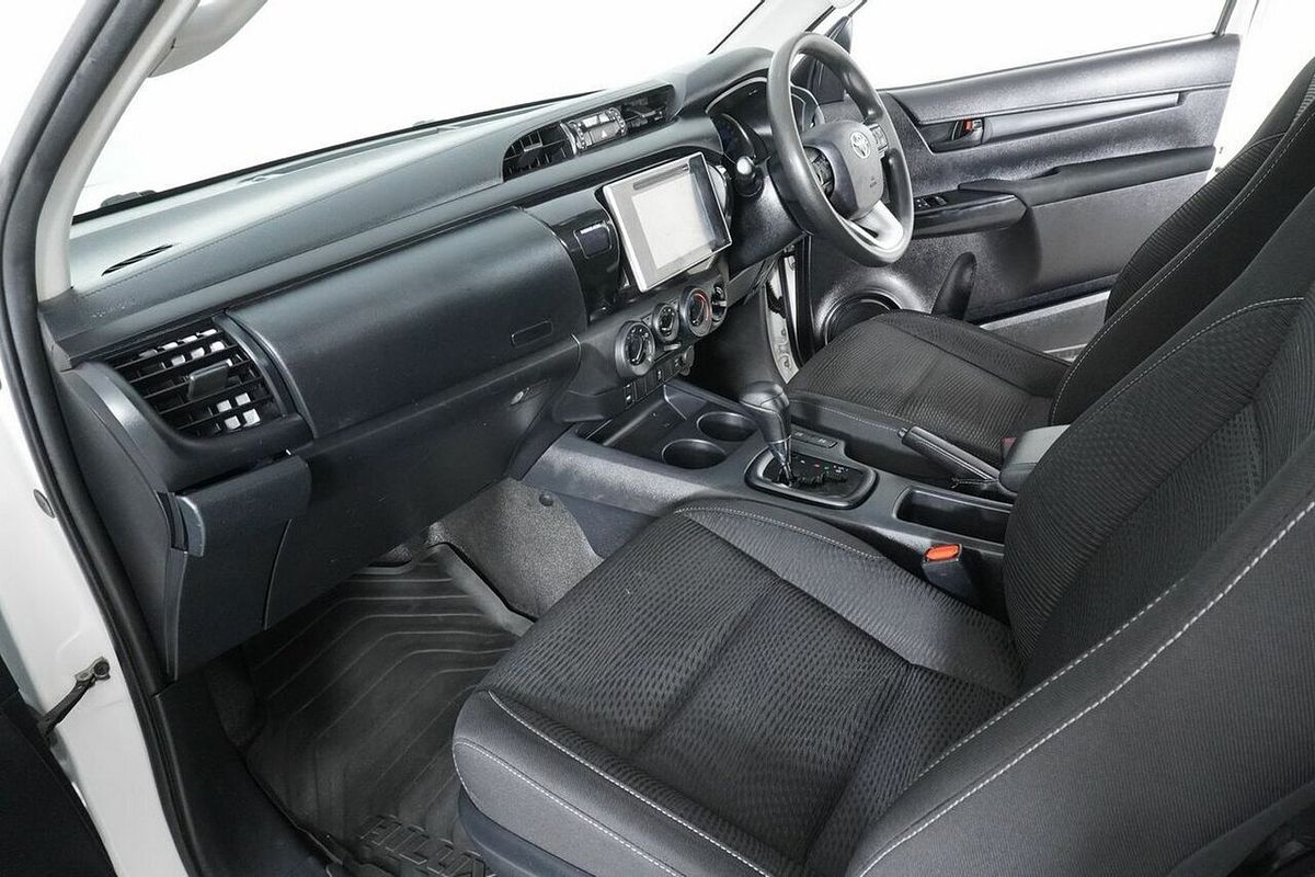 2020 Toyota Hilux SR (4x4) GUN126R MY19 Upgrade 4X4