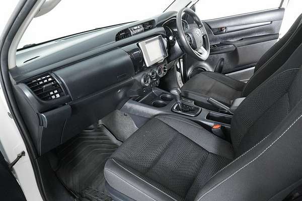 2020 Toyota Hilux SR (4x4) GUN126R MY19 Upgrade 4X4