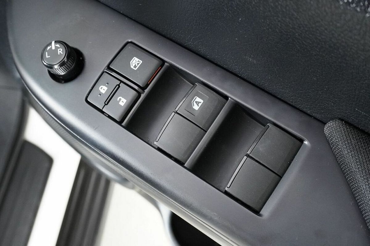 2024 Toyota Hilux SR (4x4) GUN126R 4X4