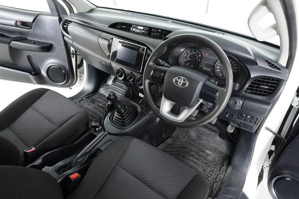 2017 Toyota Hilux Workmate GUN122R Rear Wheel Drive