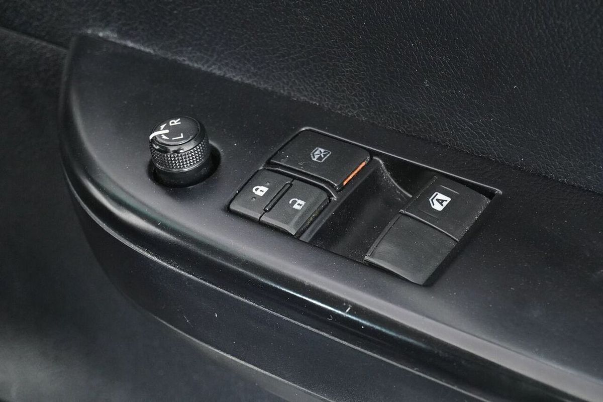 2019 Toyota Hilux SR (4x4) GUN126R MY19 4X4
